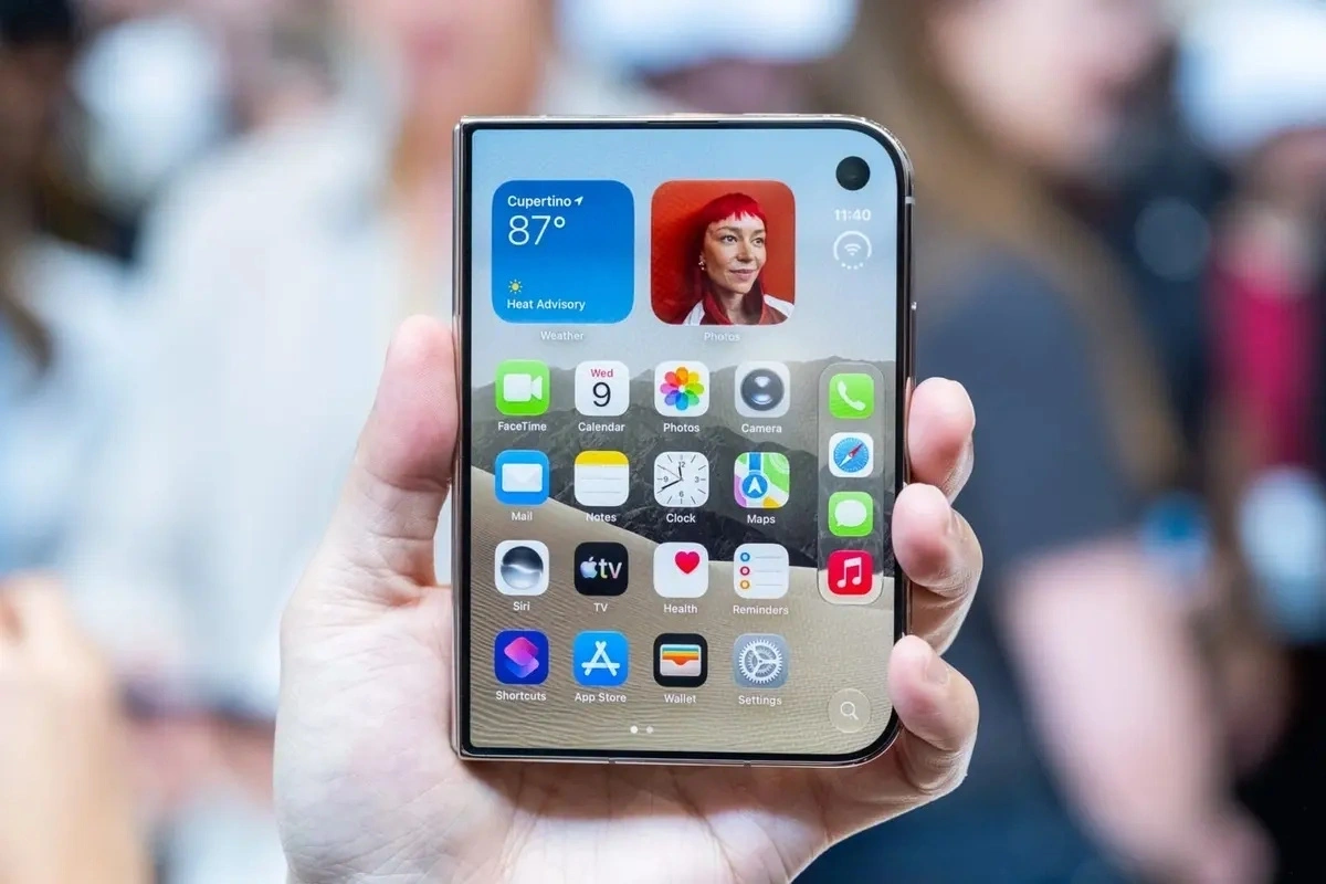 Màn hìnhn iPhone Duo khi gập có kích thước 5,4 inch