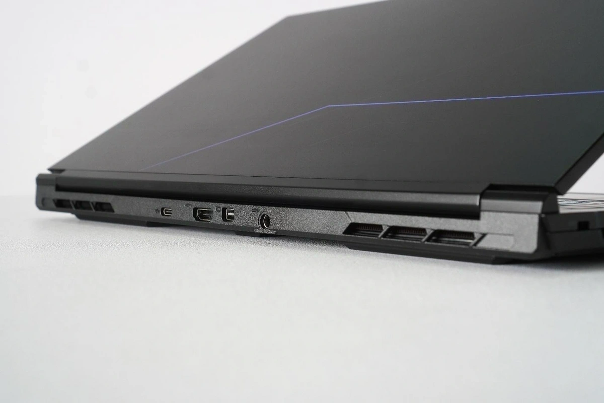 Laptop Acer Gaming Aspire 7 (A715-59G-59RD) sở hữu GPU RTX 3059