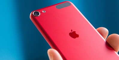 Apple trình làng iPhone 7 và 7 Plus màu đỏ