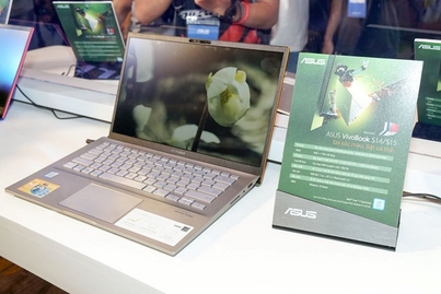 Asus trình làng dòng laptop VivoBook hỗ trợ camera 3D hồng ngoại