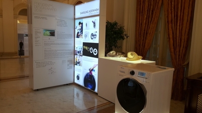 Máy giặt Samsung AddWash được trưng bày tại nơi ở của Tổng thống Singapore