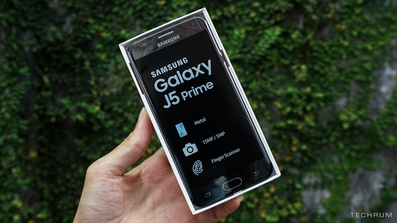 Mở hộp Galaxy J5 Prime: Màn hình 5
