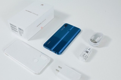 Mở hộp và trên tay Huawei Nova 3e: Thiết kế đẹp, mặt kính sang trọng, cấu hình tốt mà giá cực ổn