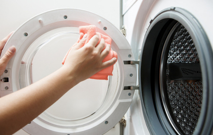 Mẹo vệ sinh máy giặt không cần tháo lồng giặt cực kì đơn giản